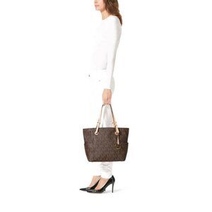 Michael Kors Signature Jet Set East West  Tote
